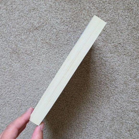 4/$25 Eyes on You: A Novel of Suspense by Kate White - Paperback - Picture 5 of 7